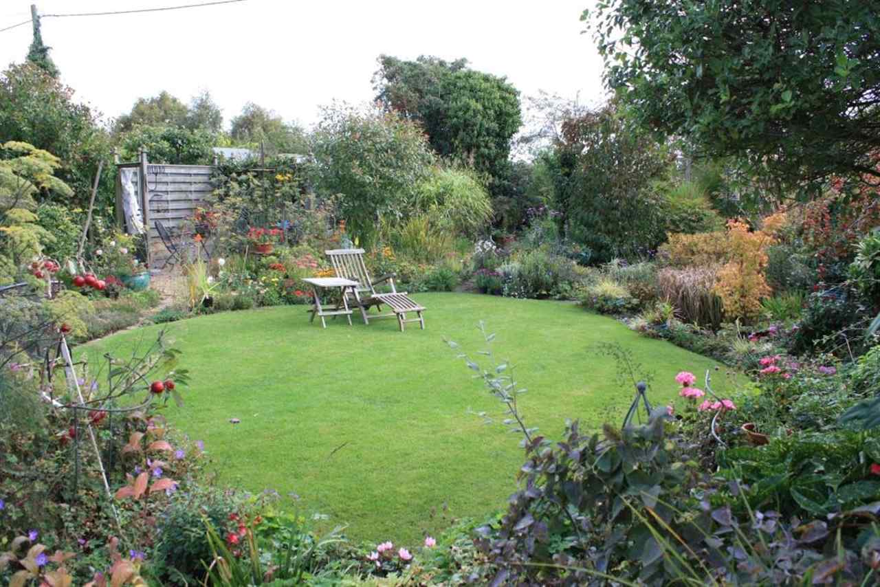 resized-2349823-1 Garden.JPG